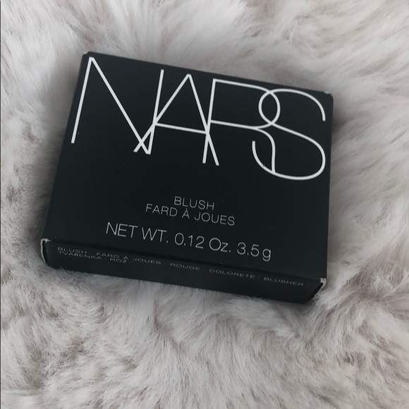 Brand new make up - Picture 4 of 7